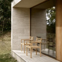 AH502 Outdoor spisbordsstol med armlæn