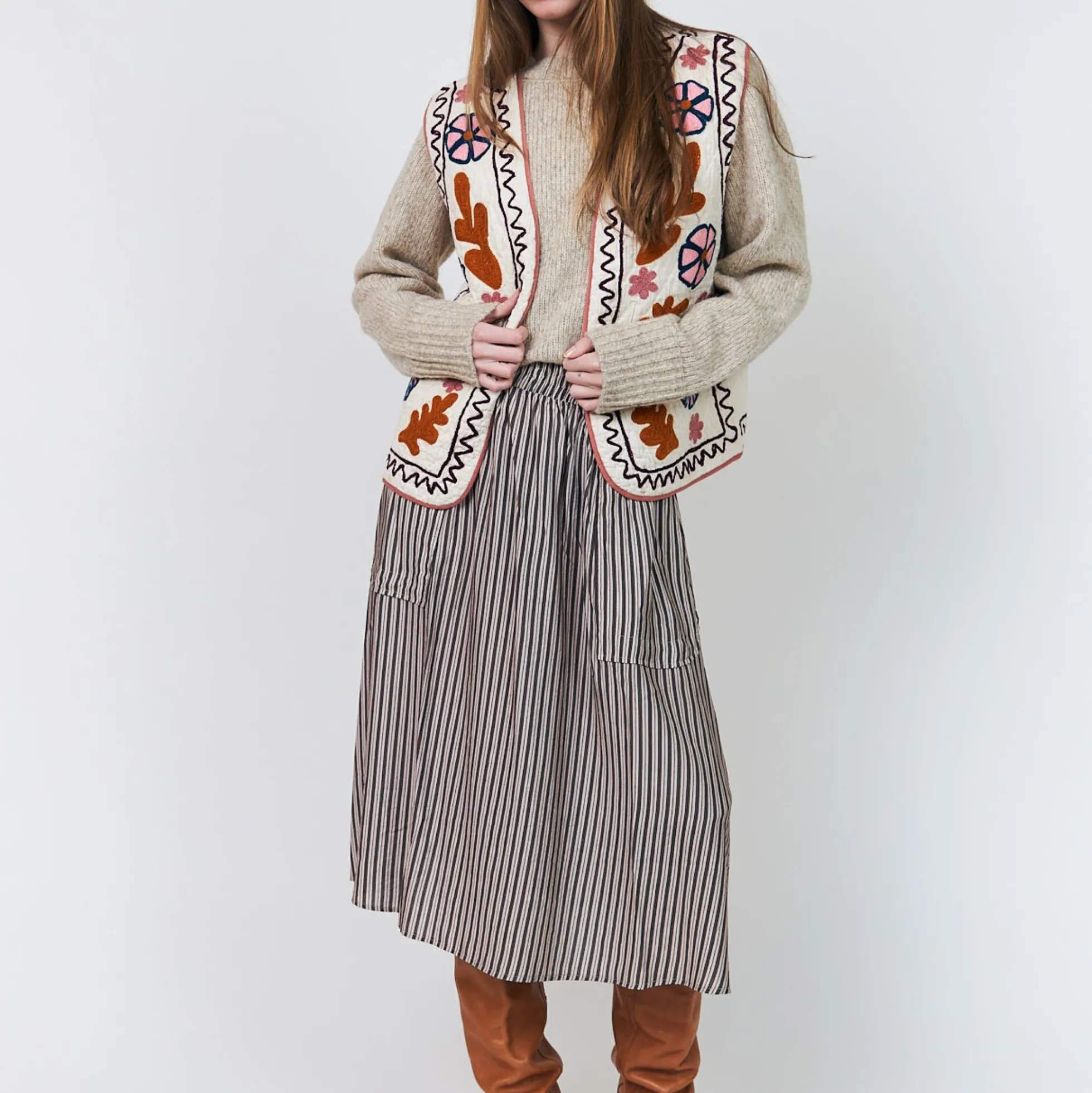 AkaneLL Midi Skirt, beige