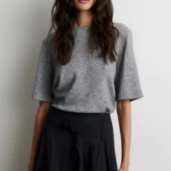 Amala Knit SS O-Neck, mid grey melange
