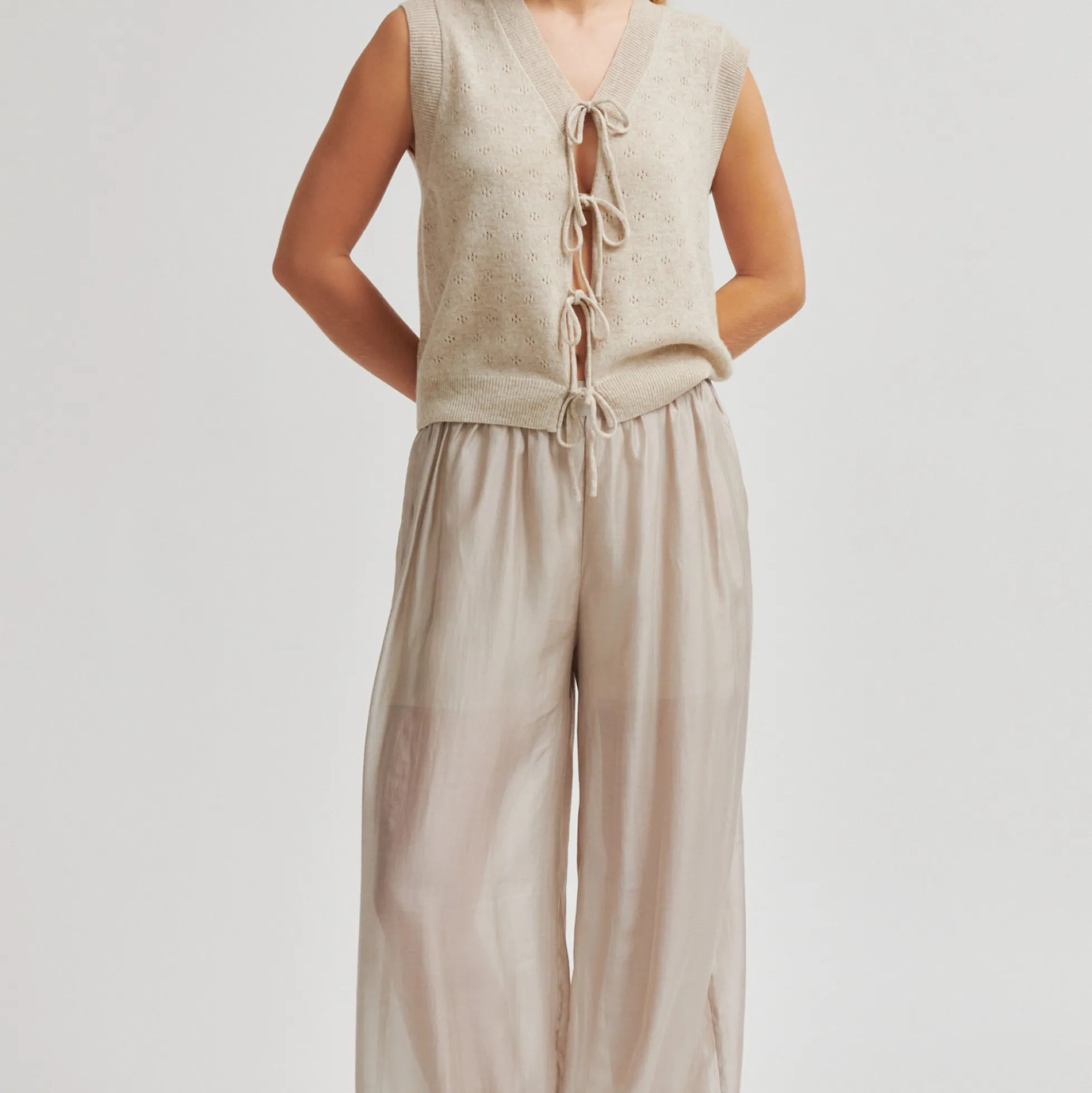 Amala Knit Vest, plaza taupe