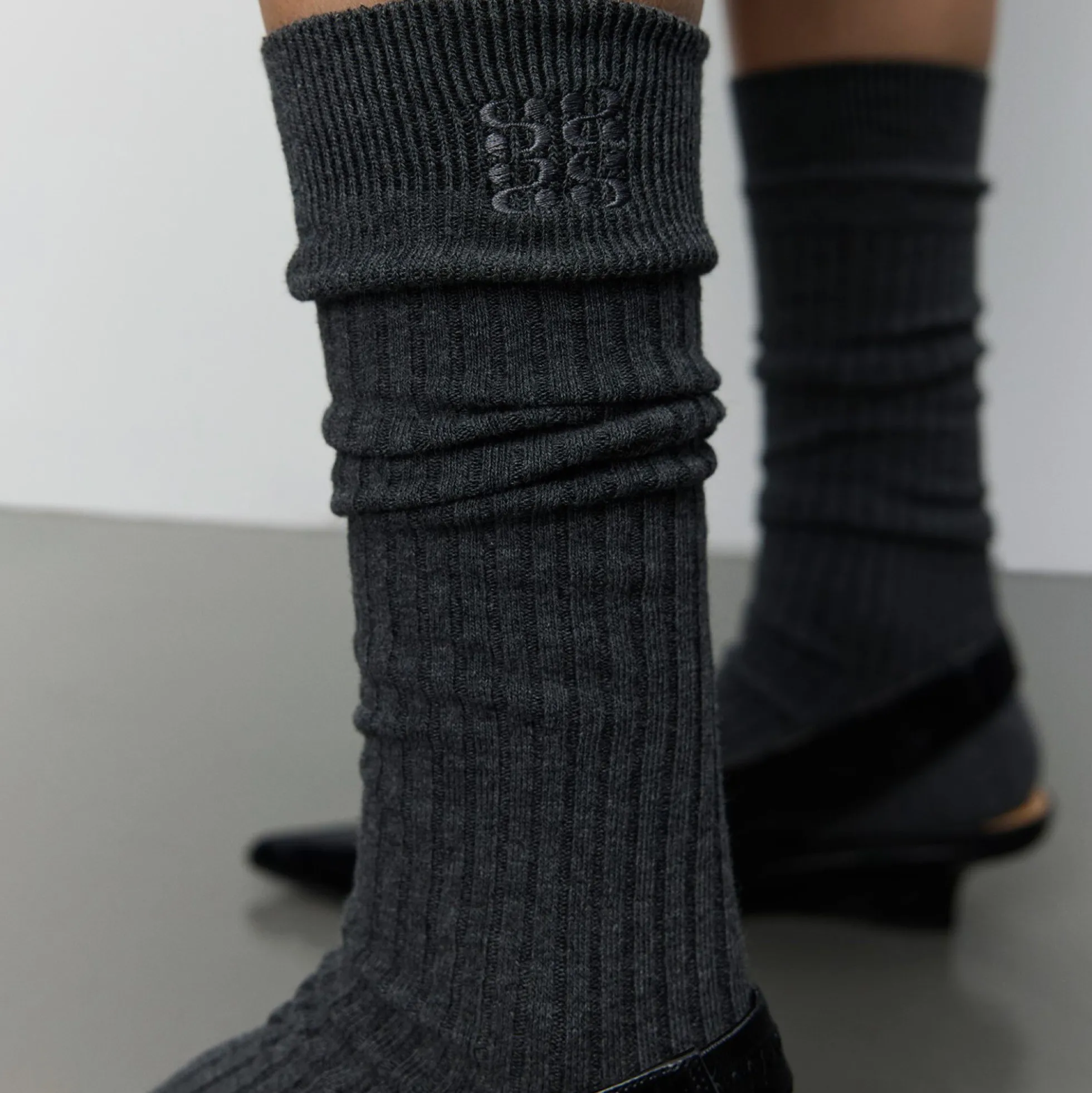 BEATHASW KNEE SOCK x 2, dark grey melange