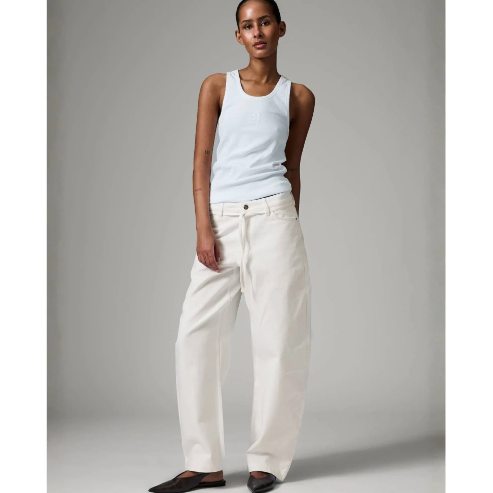 Blaire - Soft White Denim Jeans, jet stream