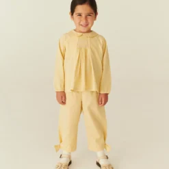 Blouse LS w. Smock Emb.