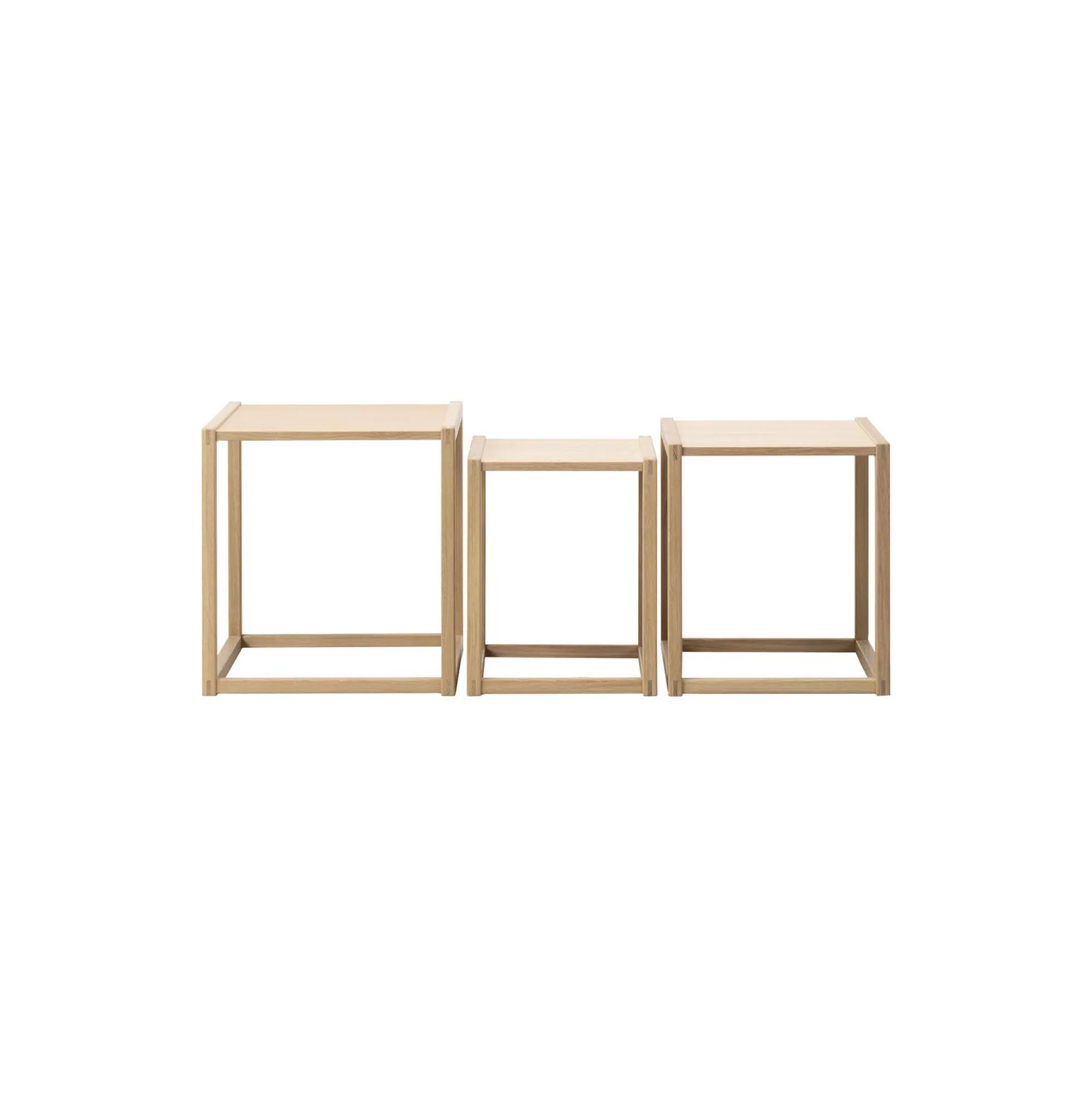 BM375 Nesting Tables, light oiled oak