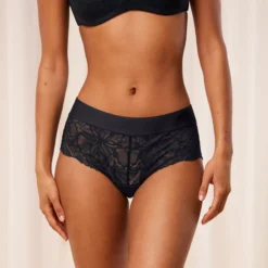 Body Make-Up Illusion Lace Shorty Briefs, black