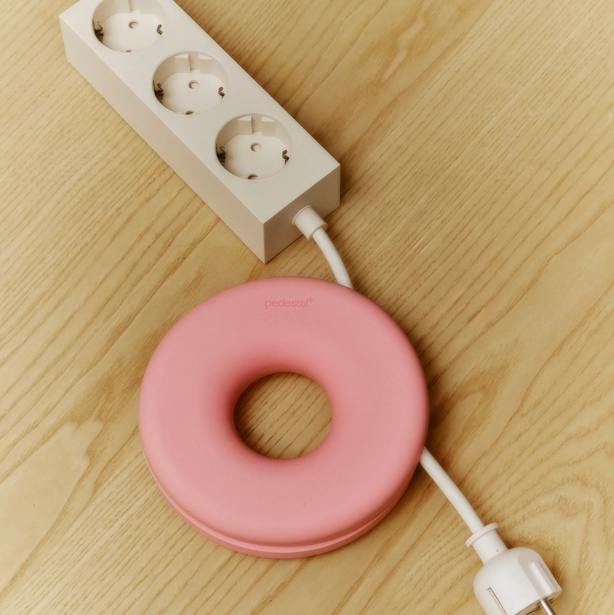 Cable Bagel, bubble gum