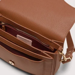 Coccinelle C-Me, cognac