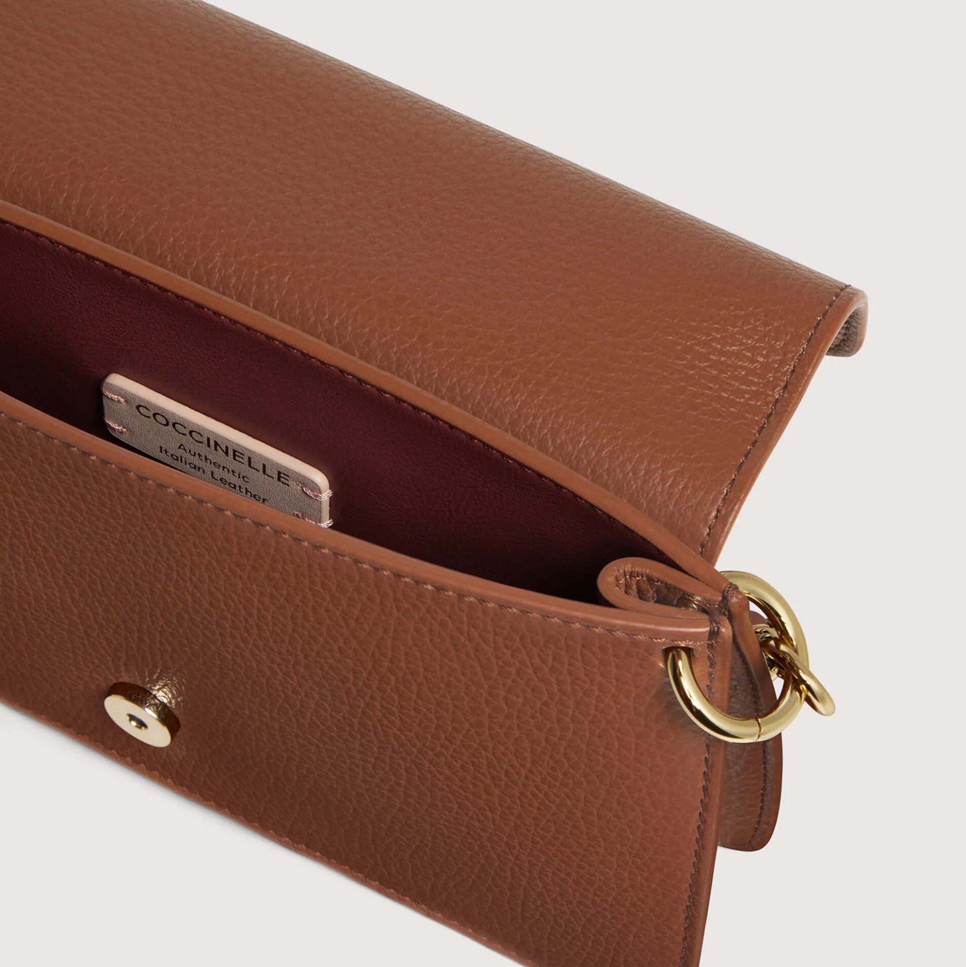 Coccinelle C-Me, cognac