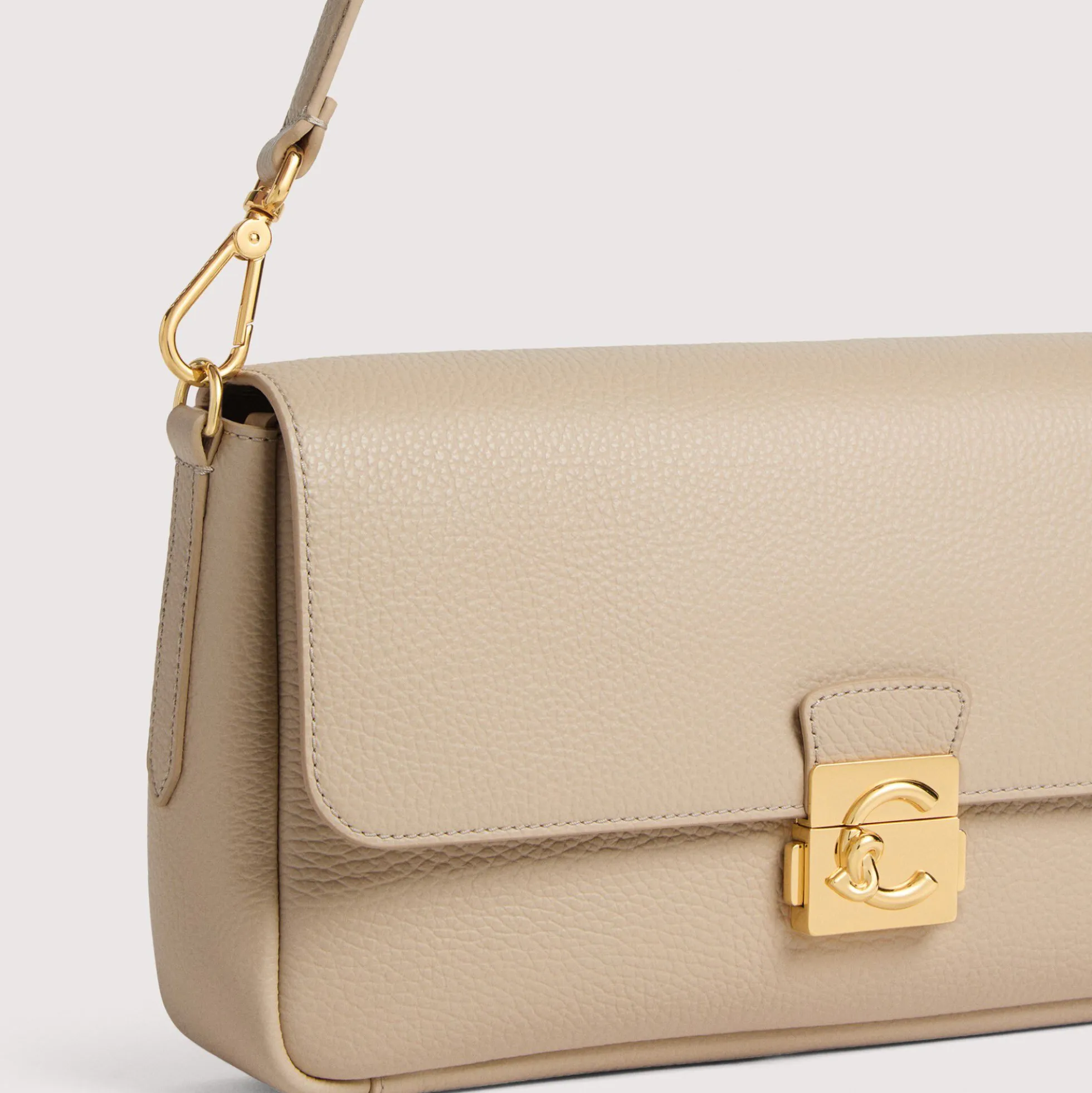 COCCINELLE C-ME LOCK, sandshell