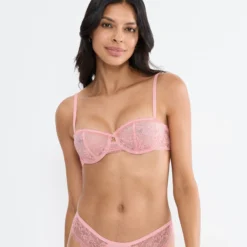 Comfort Allure WH, strawberry cream
