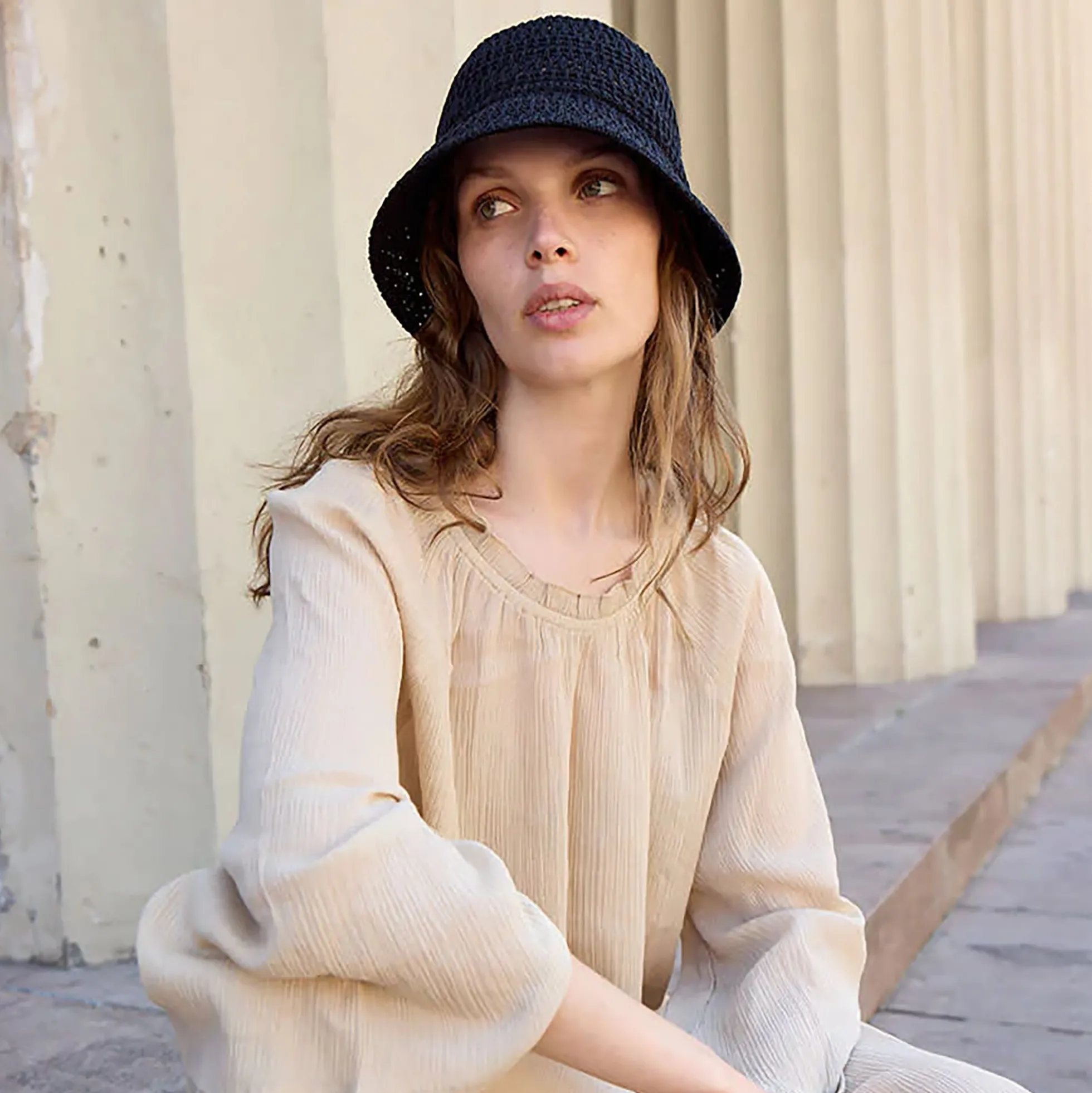 CROCHET Bucket Hat, black
