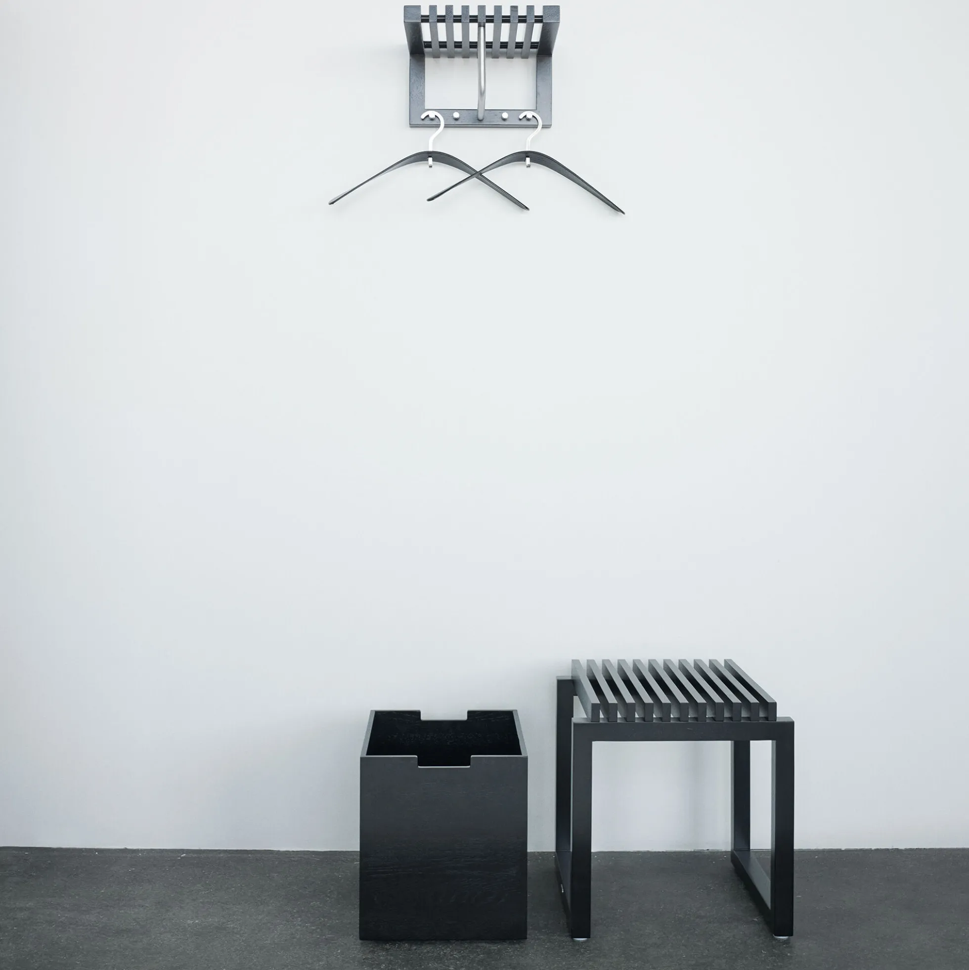 Cutter Stool, sort/eg