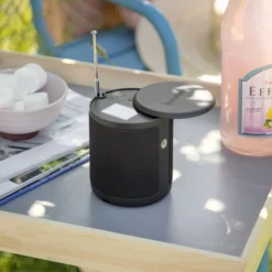 Dabbie Radio, black