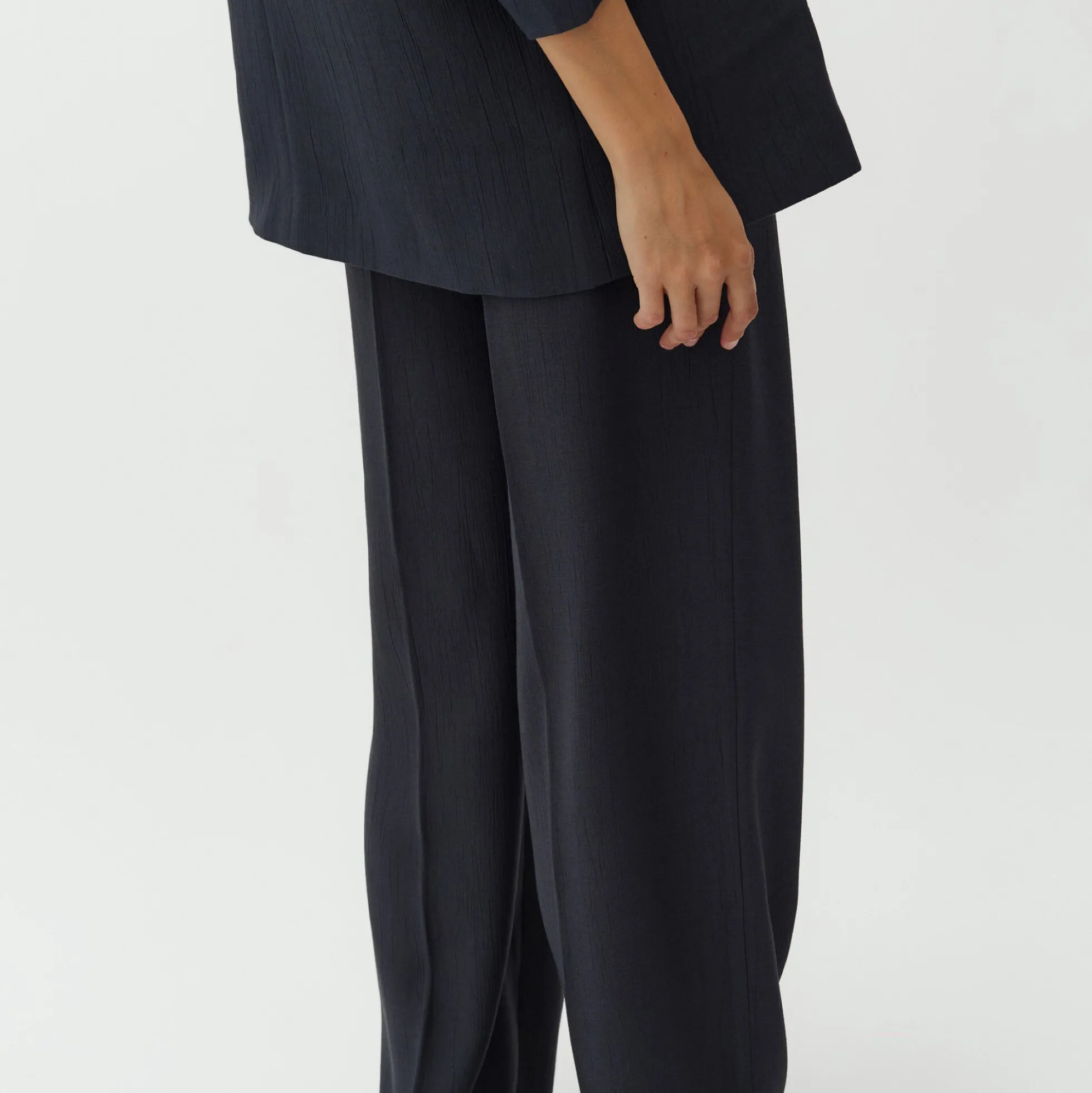 Dagnise-M Pant, dark bering sea