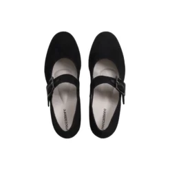 Elisa, black