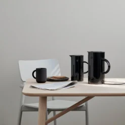 EM77 termokande 0,5 L, black