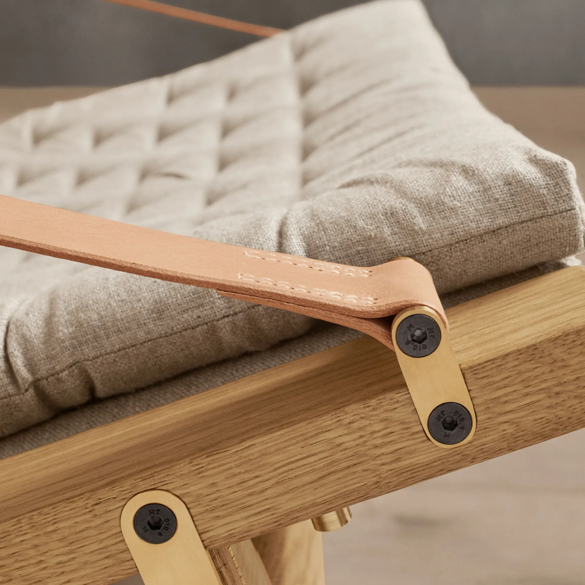 FK11 Plico loungestol, olieret eg/natur