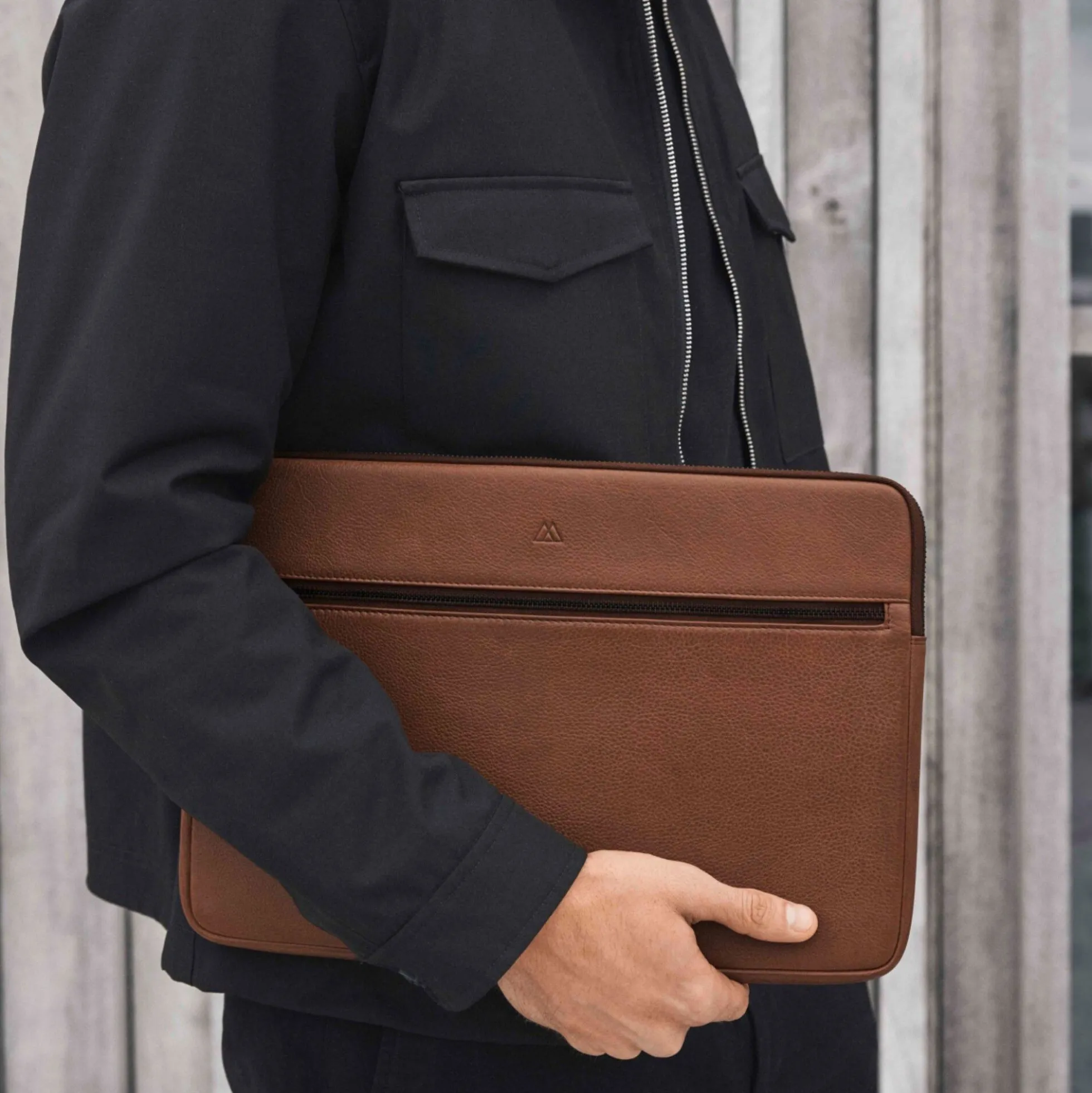 FlintMBG Laptop Sleeve, cognac