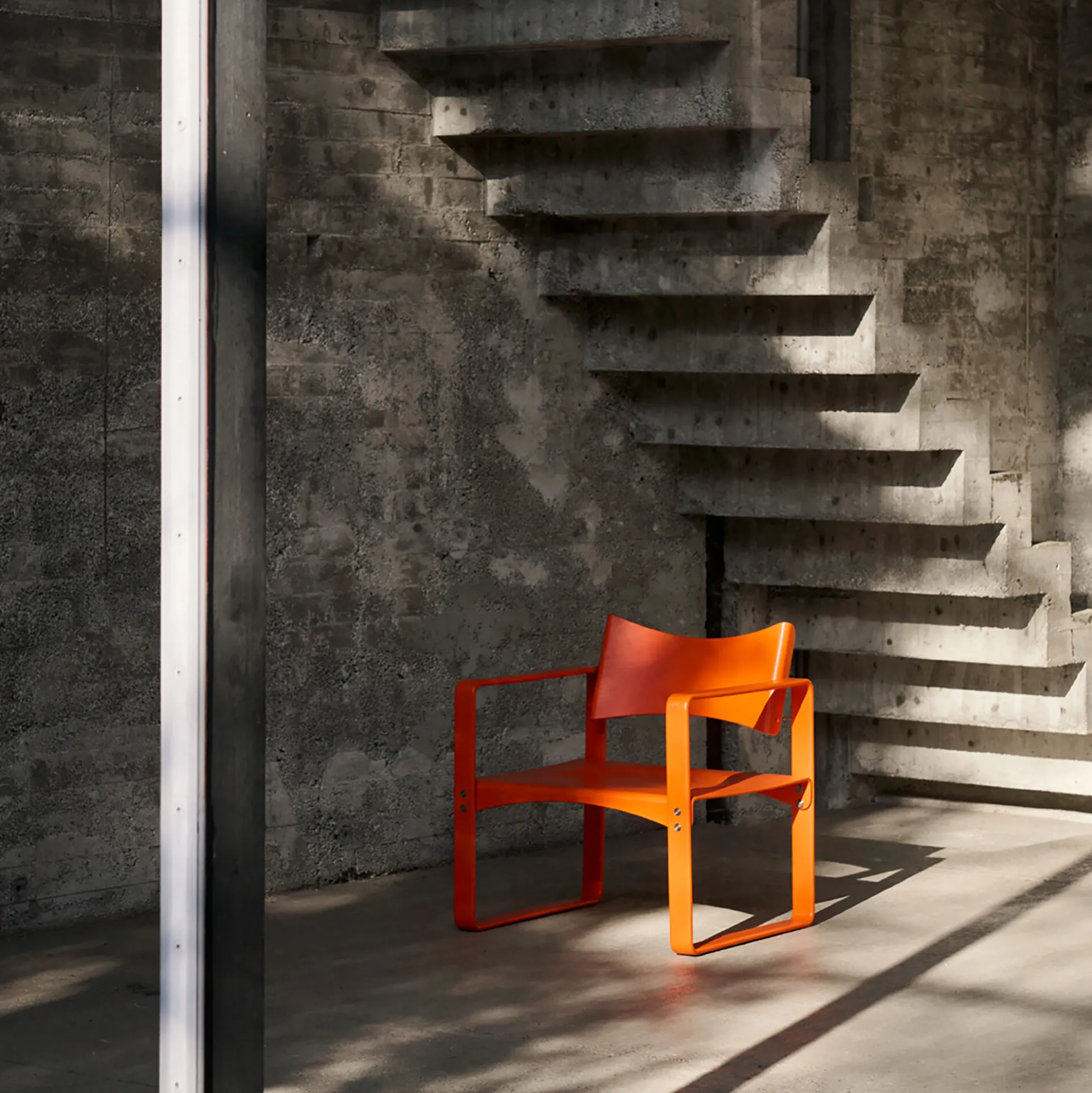 270 F loungestol, orange red