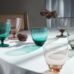 Flow glas på fod, emerald green