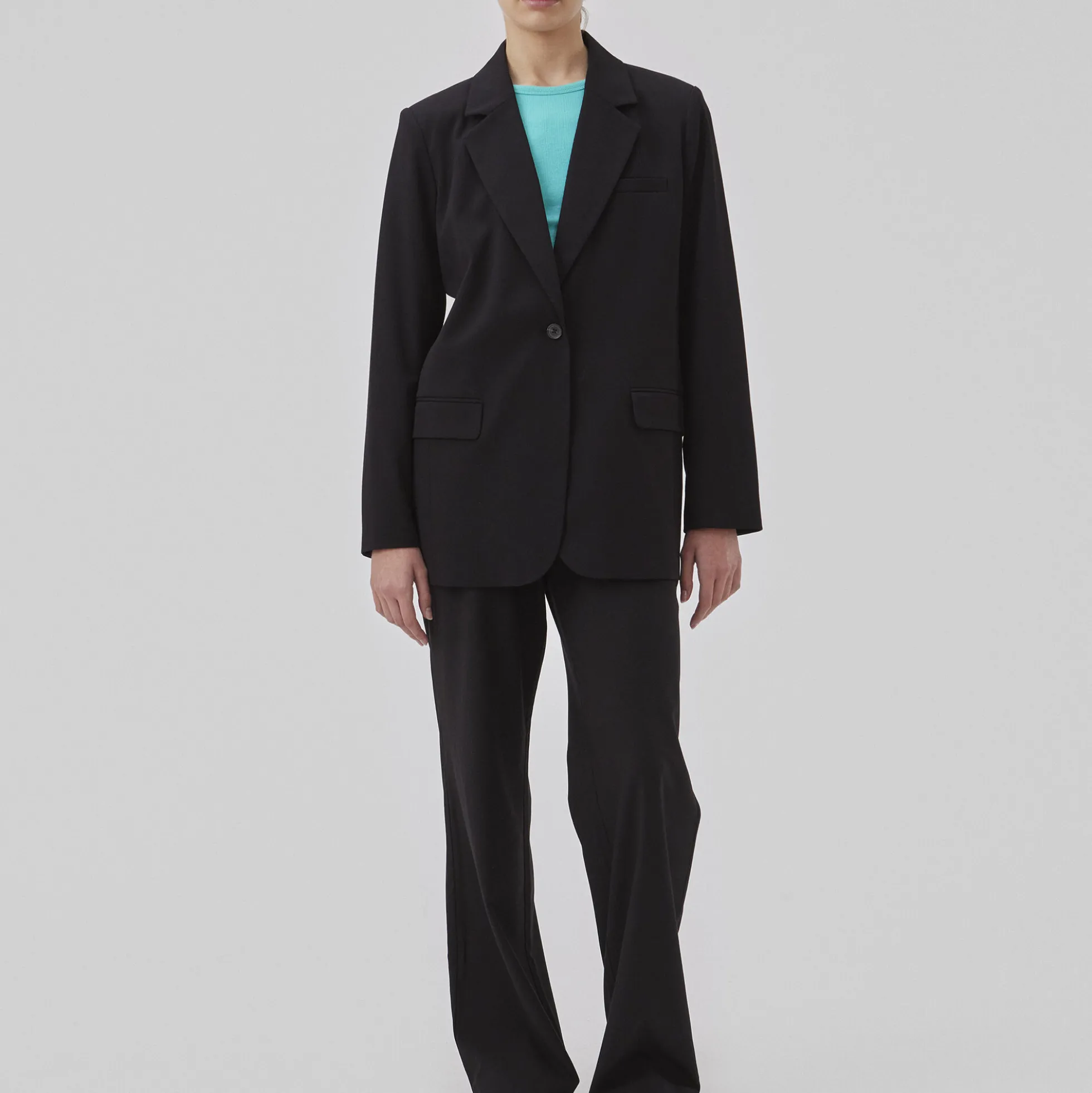 Gale Blazer, black