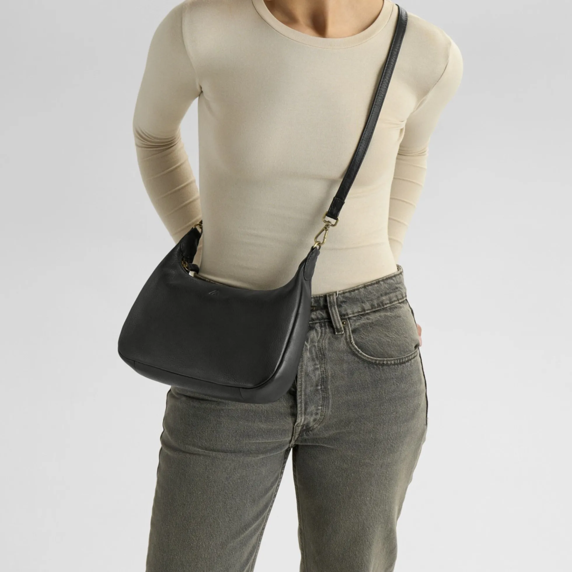 HaydenMBG Crossb. Bag Soft V., black w/br. gold