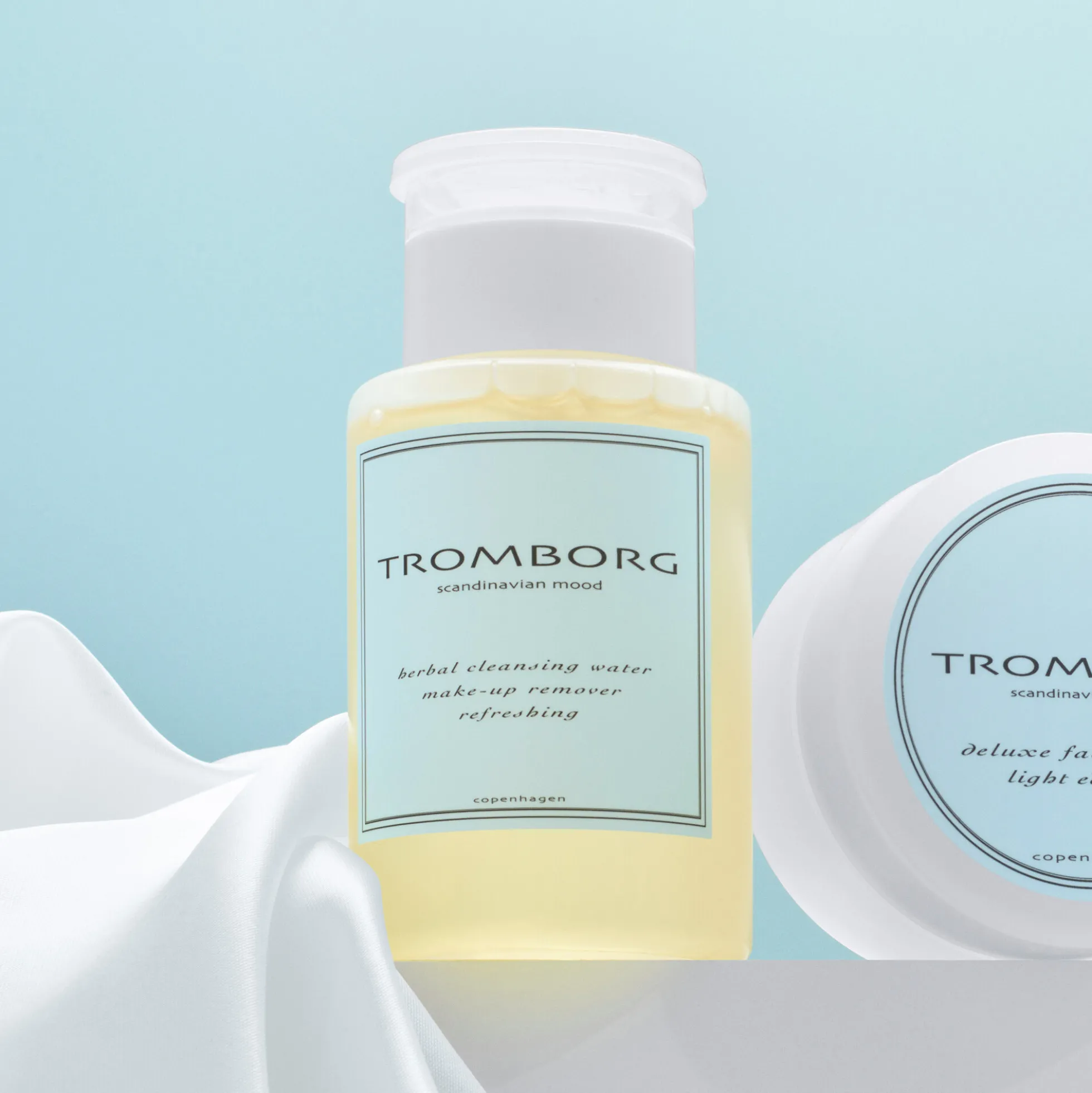 Herbal Cleansing Water Make-Up Remover Refreshing