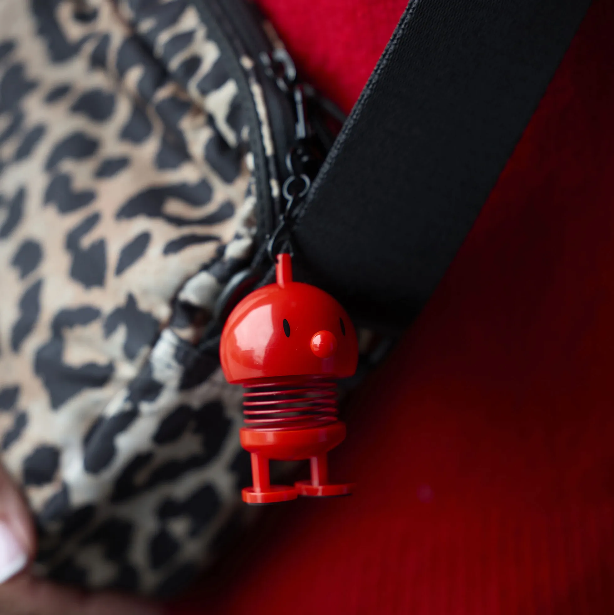 Hoptimist Bumble Bag charm, red