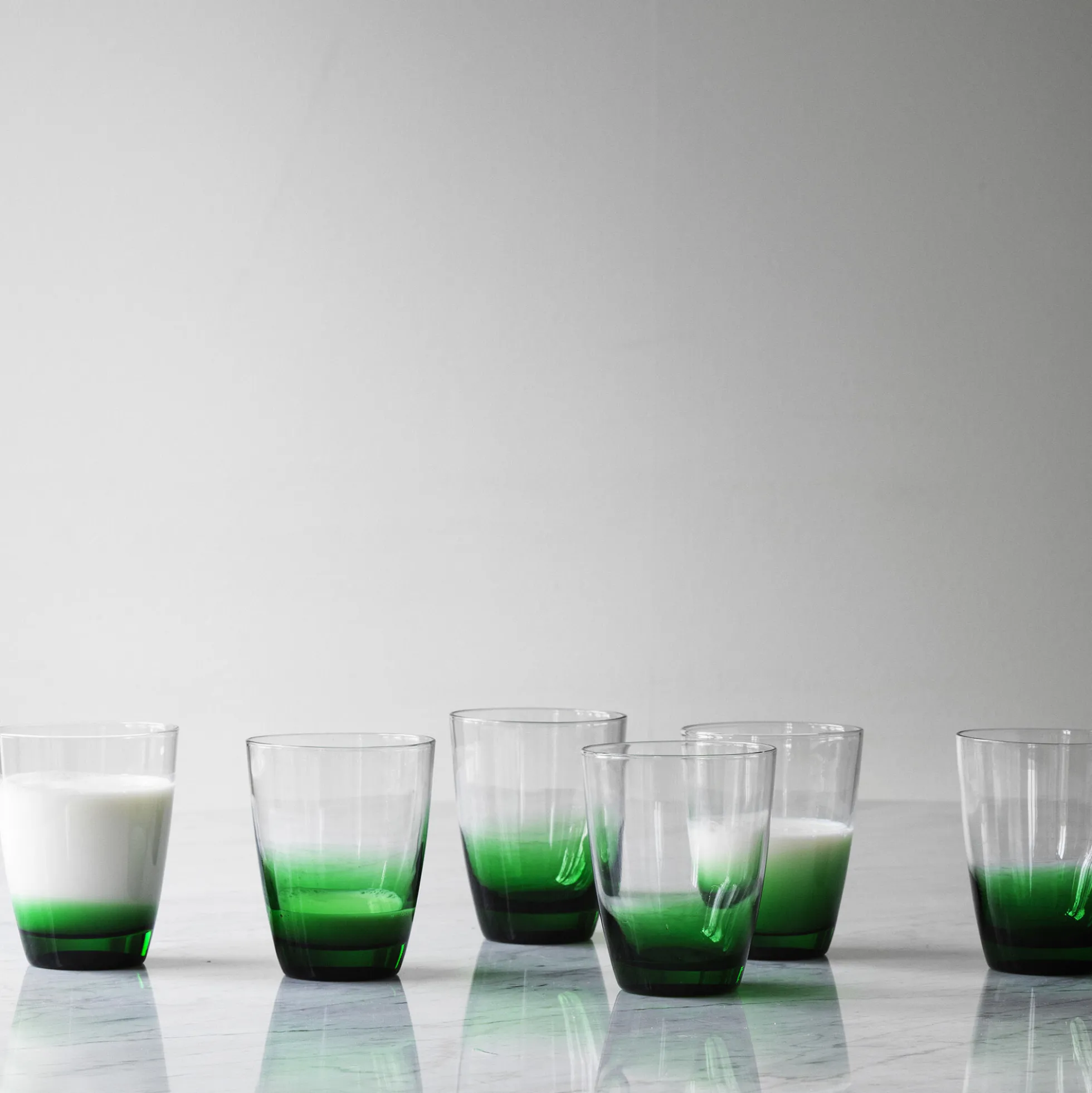 Hue glas, green