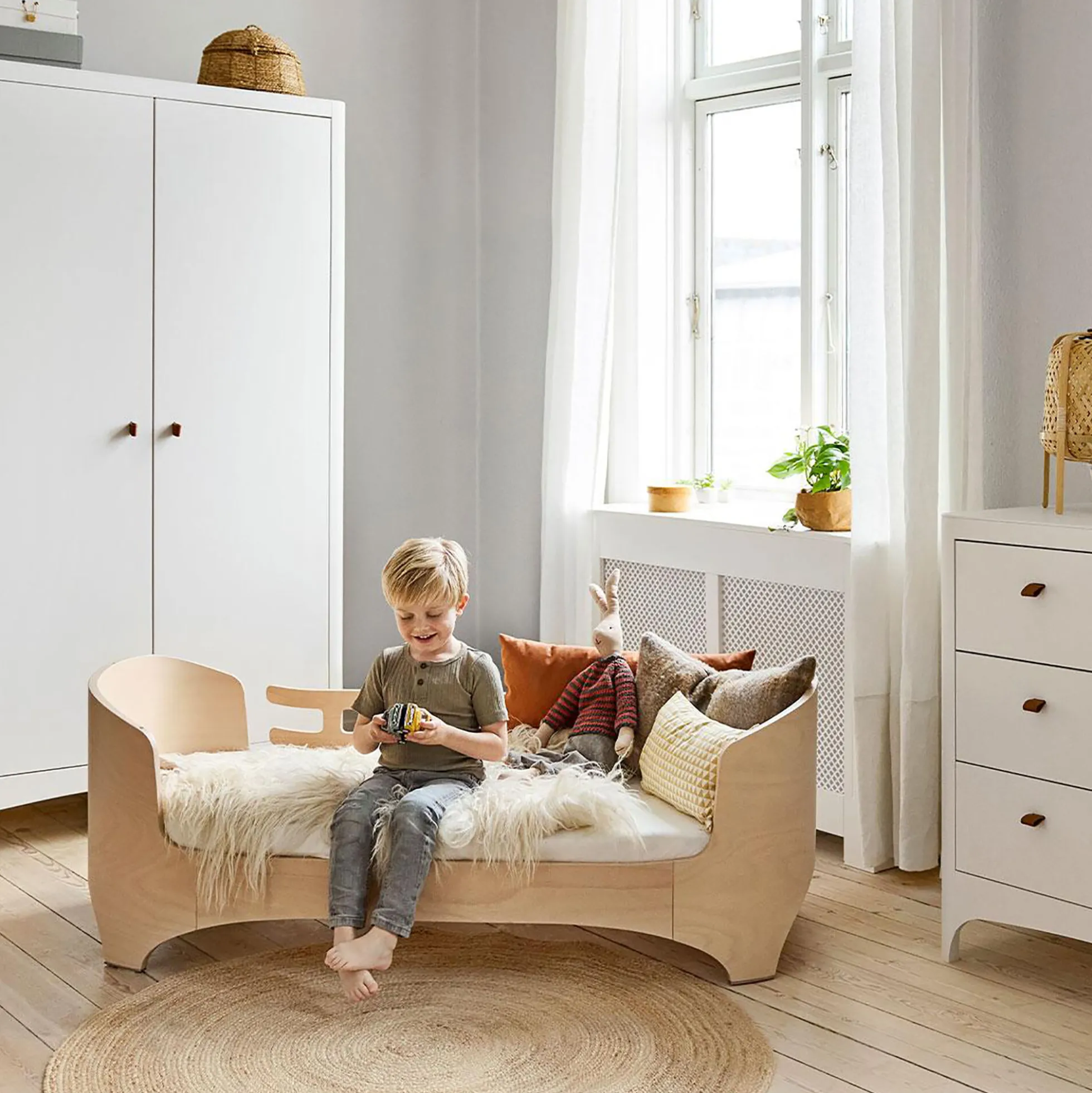 Leander Classic™ baby-junior seng 0-7 år, whitewash