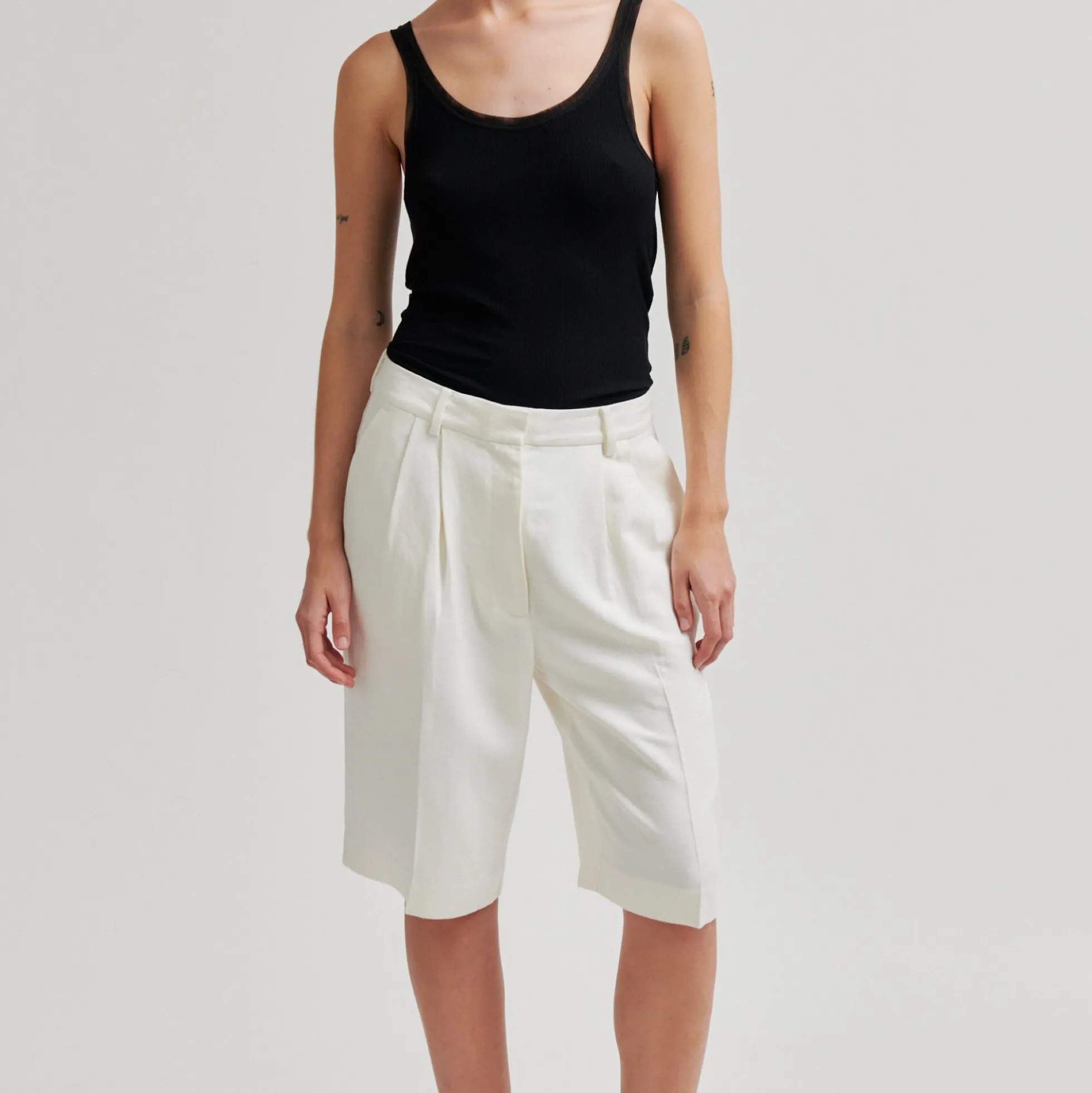 Lino Shorts, white alyssum