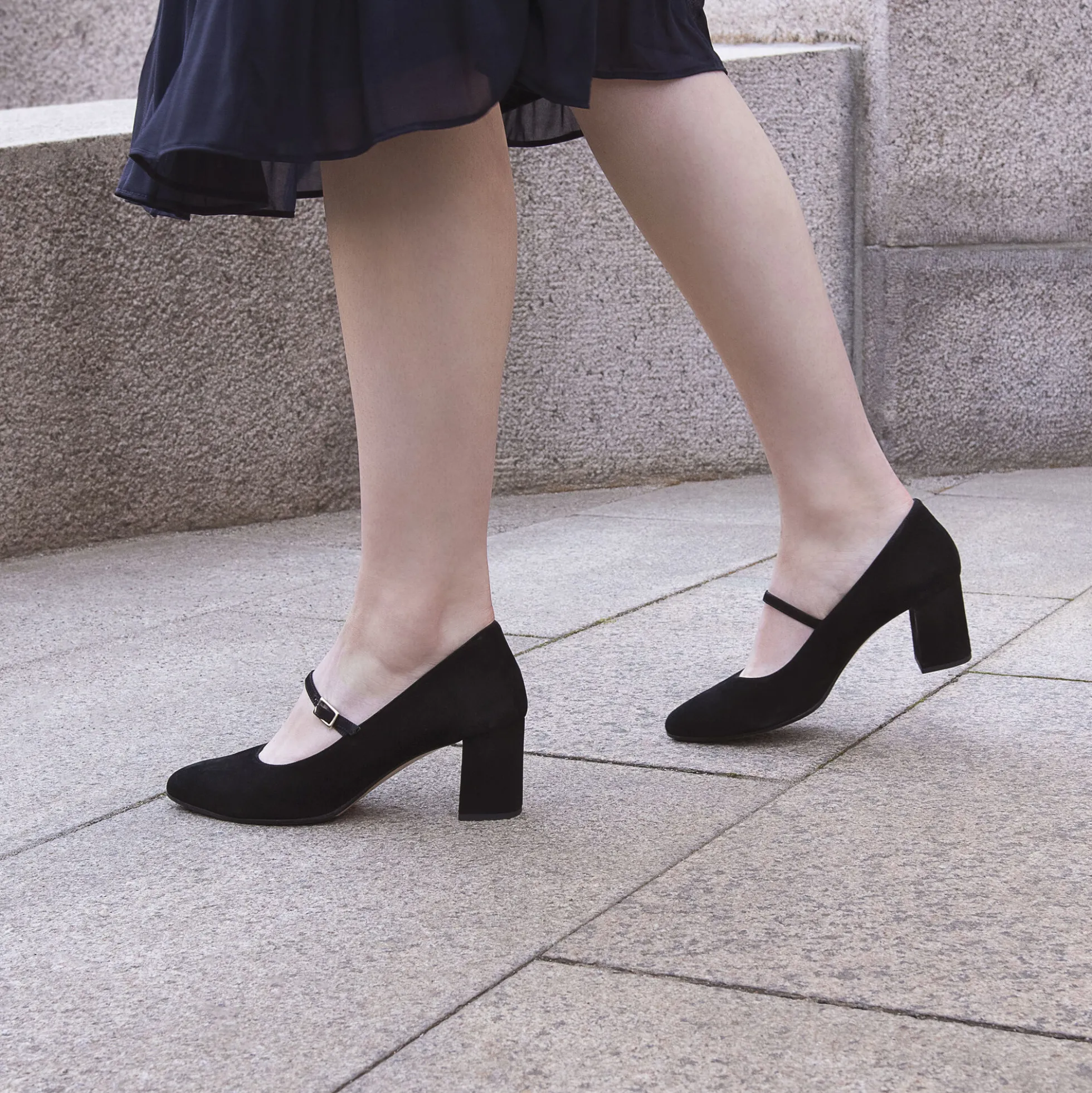 Lovely Lili, black