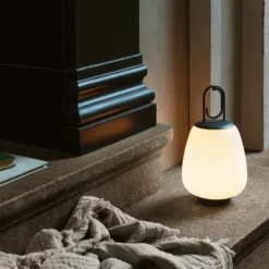 Lucca SC51 transportabel bordlampe, black