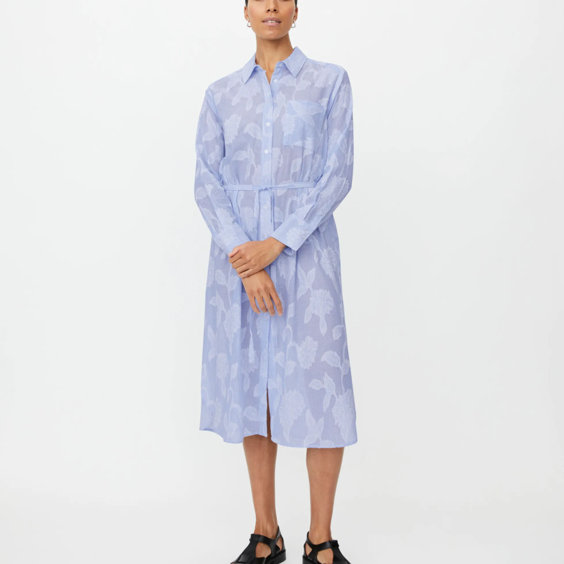 MaNivalina, placid blue