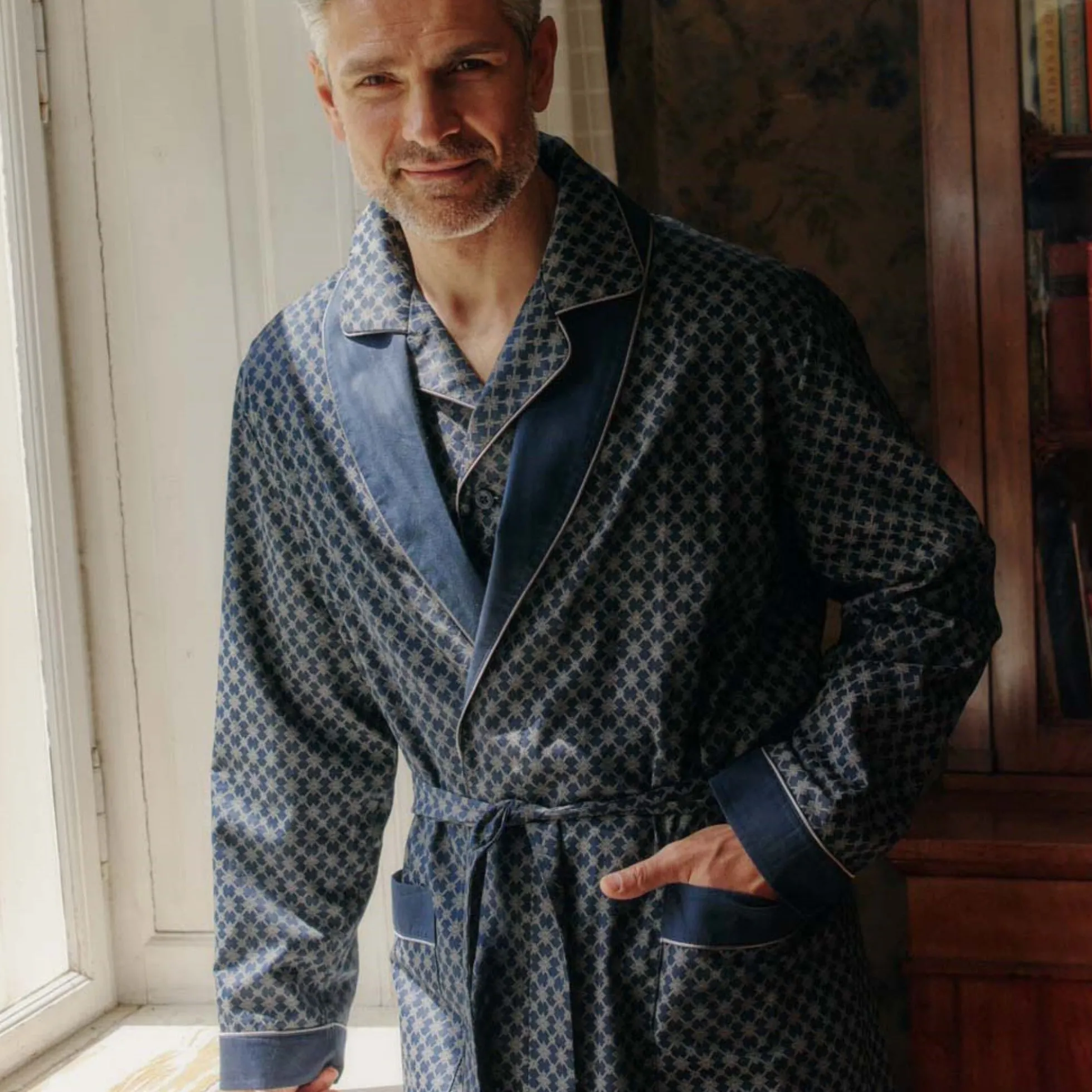 Megeve Pyjamas, navy off white print/grey piping
