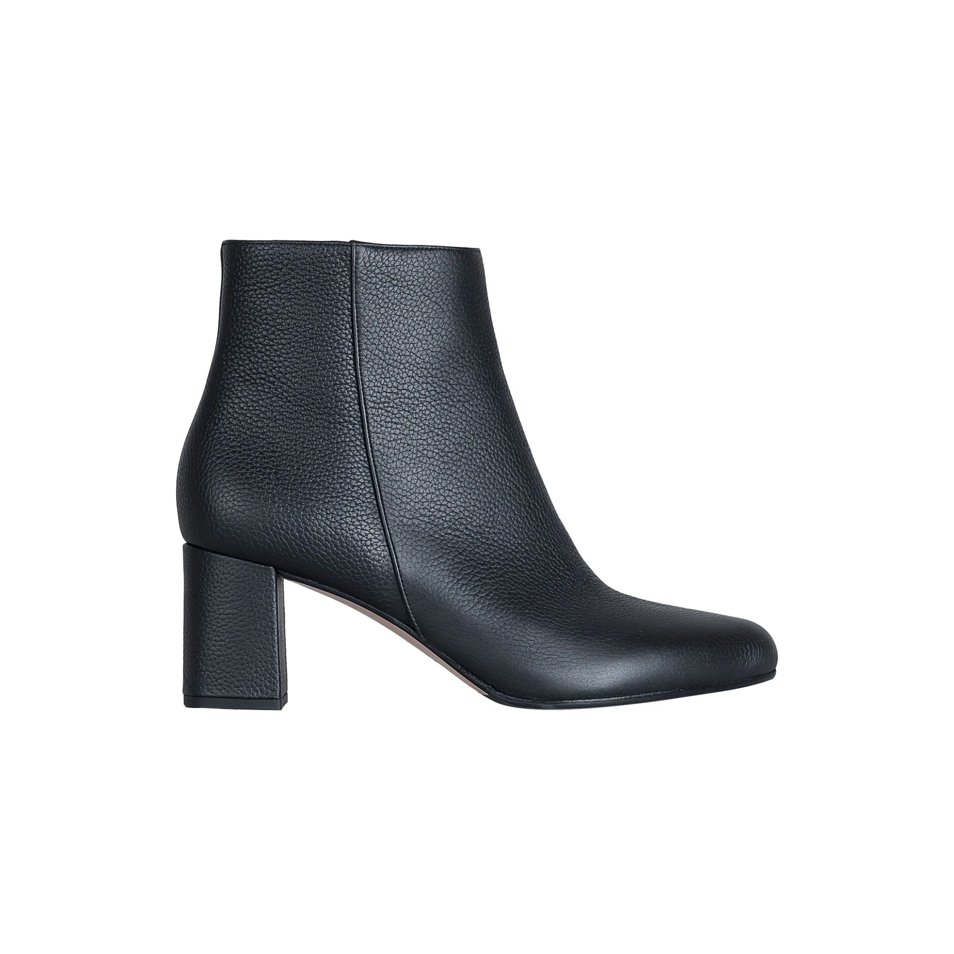 Milena, black