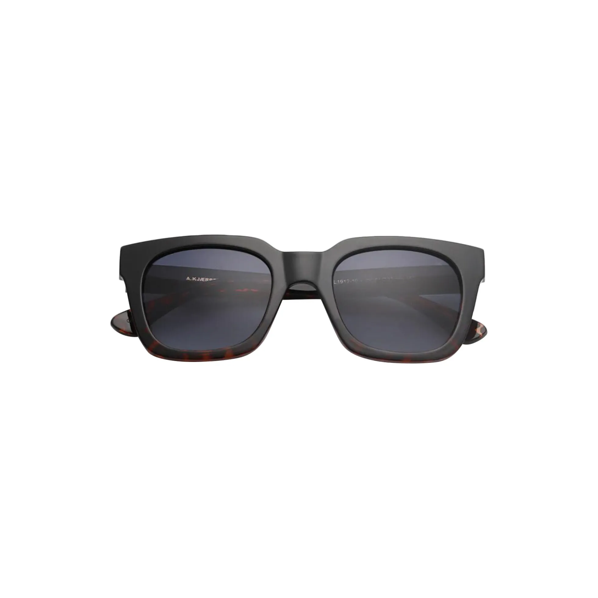 Nancy Solbriller, black demi tortoise