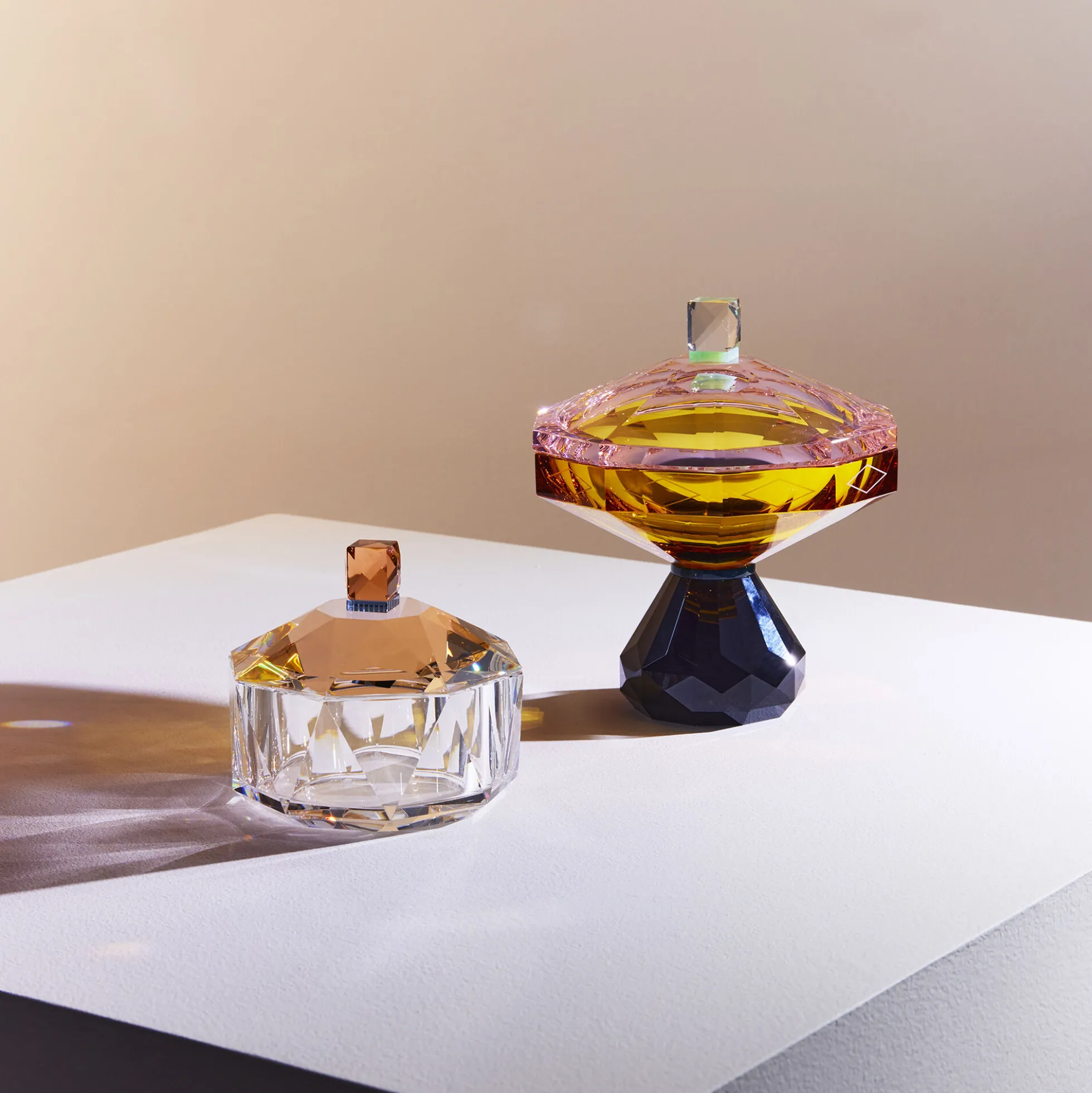 New Haven Basin, amber
