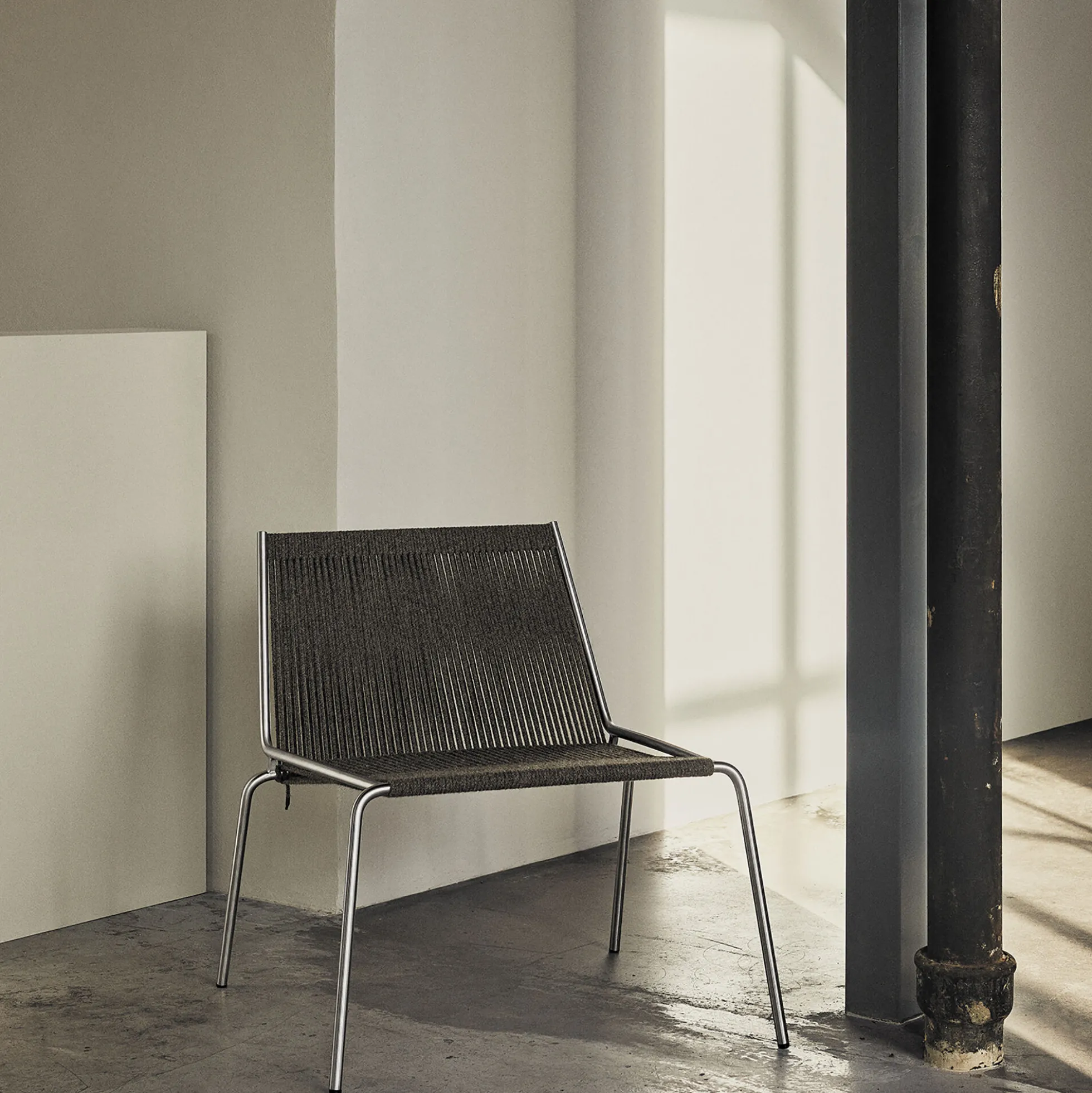 Noel Lounge Chair, steel/dark grey