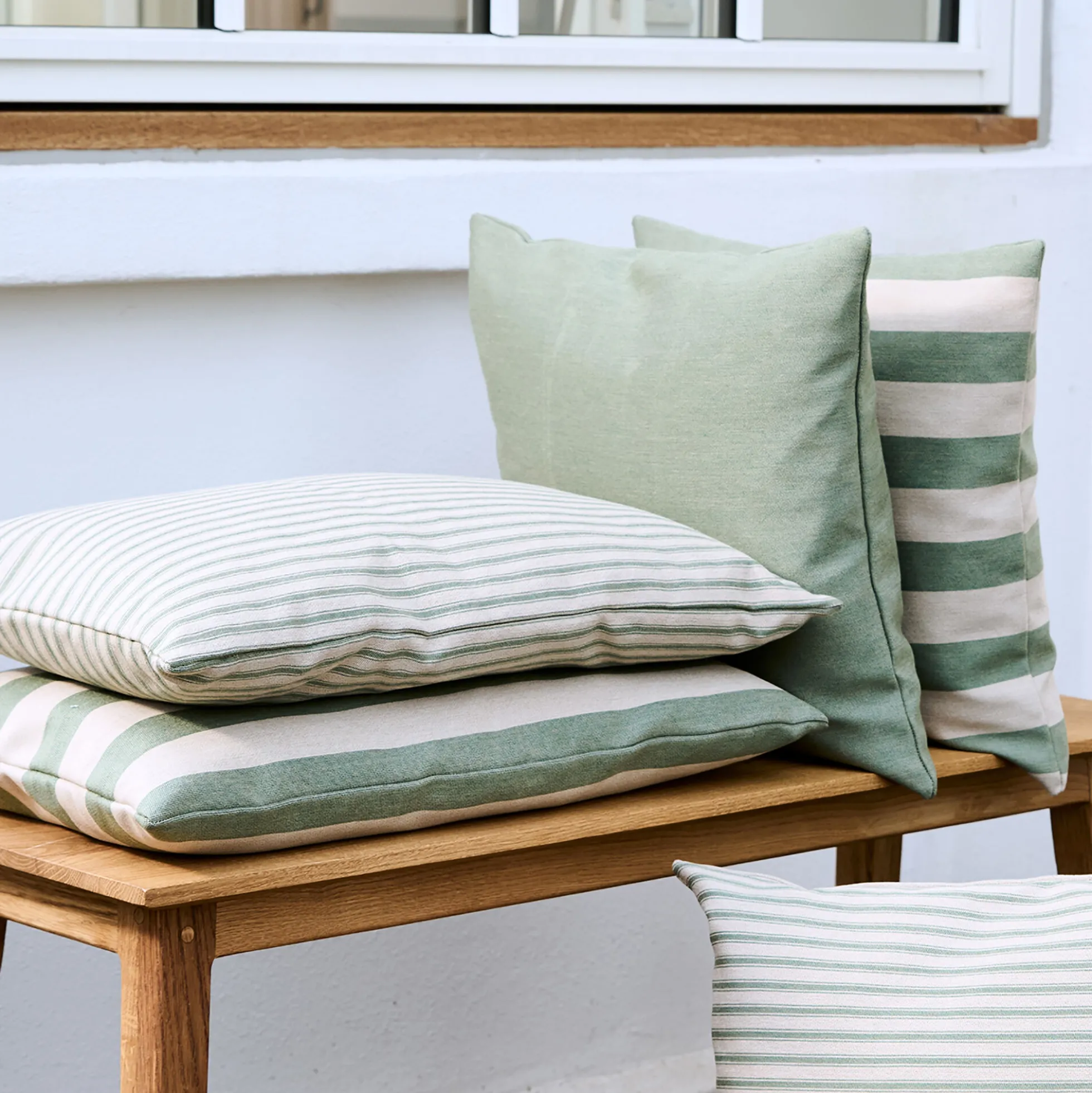 Outdoor Fine Stripe pude, green