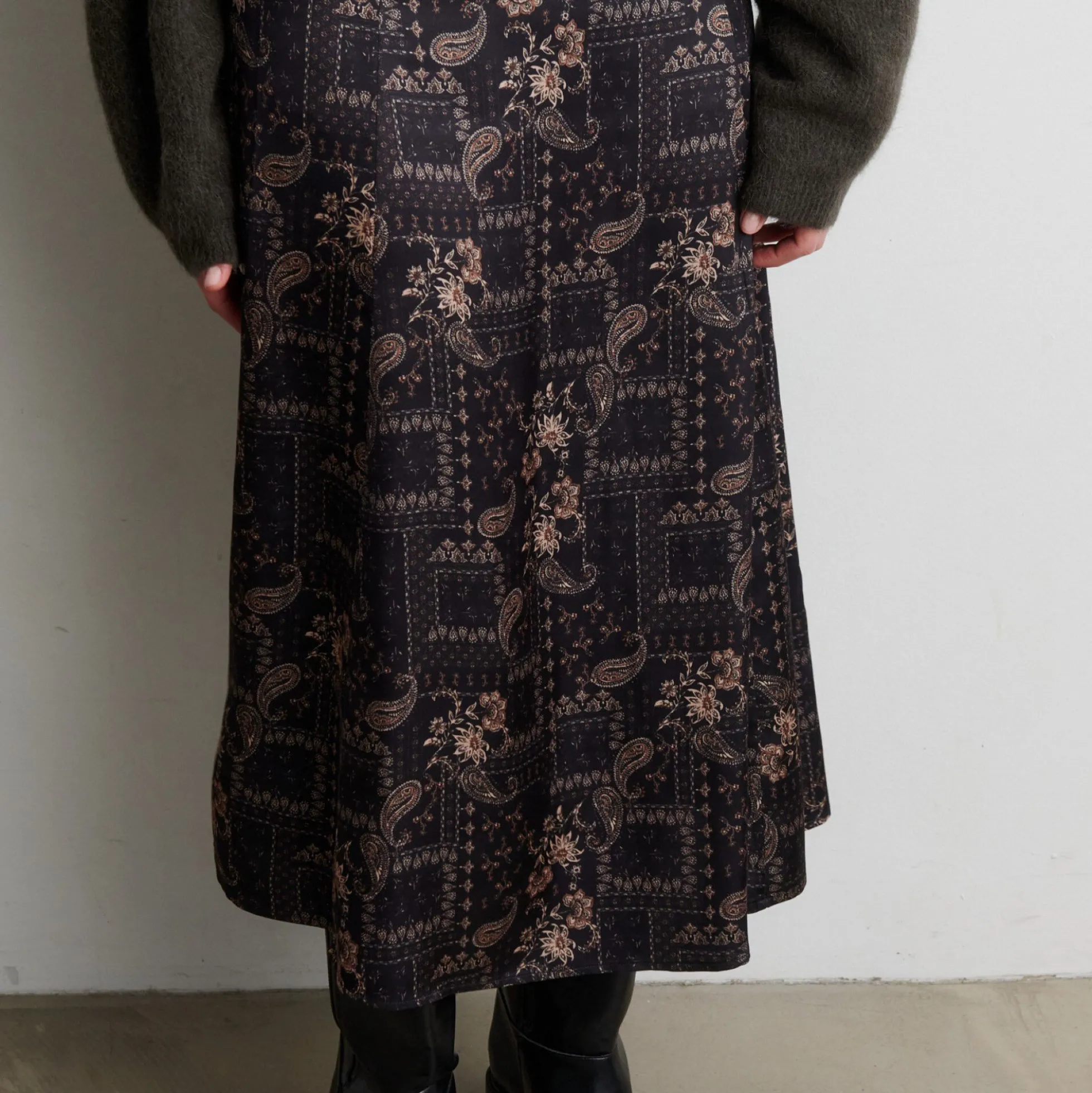 Paisley Skirt, black