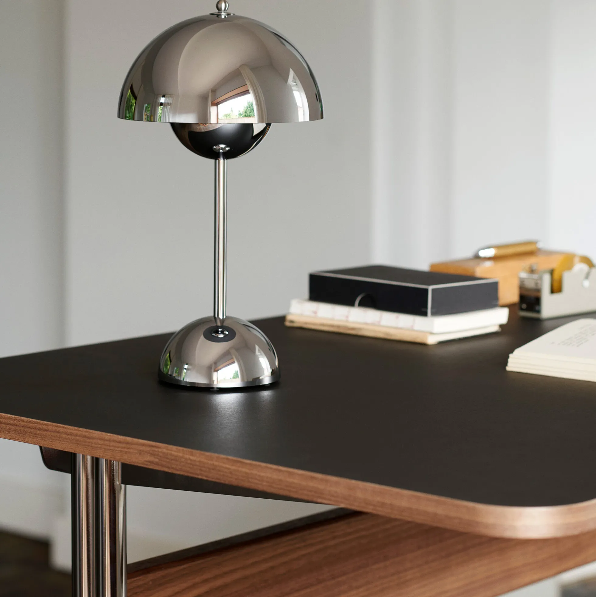 Pavilion Desk AV16, charcoal/walnut/chrome