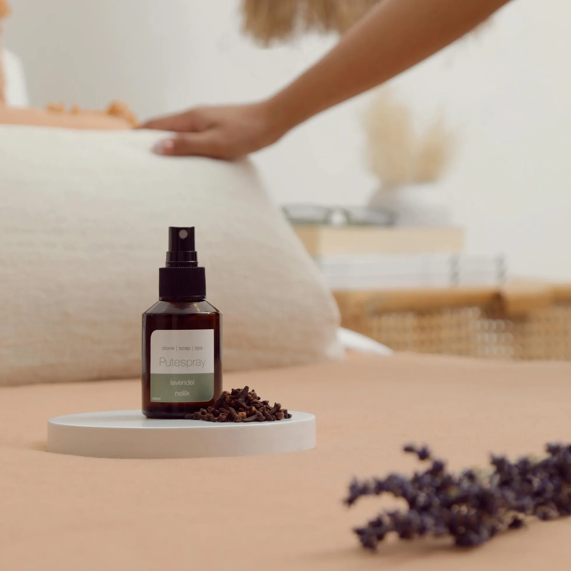 Pillow Mist, lavender/clove