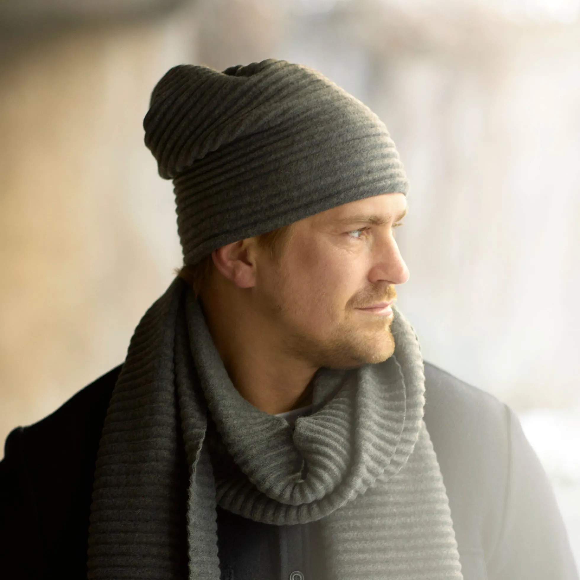 Pleece Beanie, dark grey