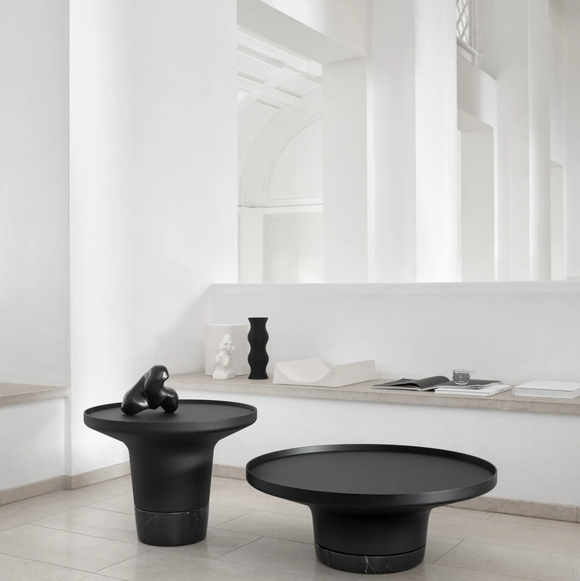 Poller sofabord, black