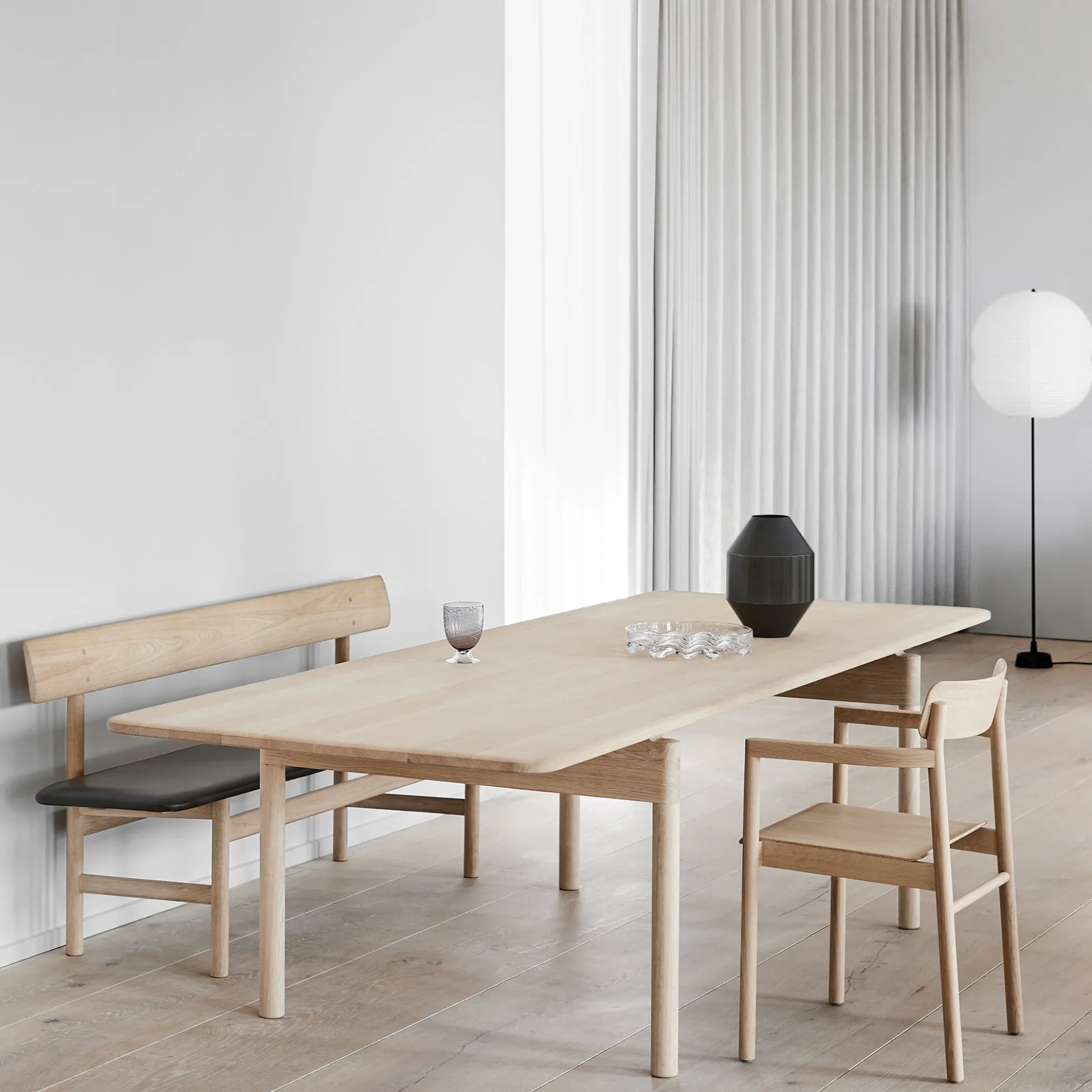 Post Table 225 cm, soap treated oak