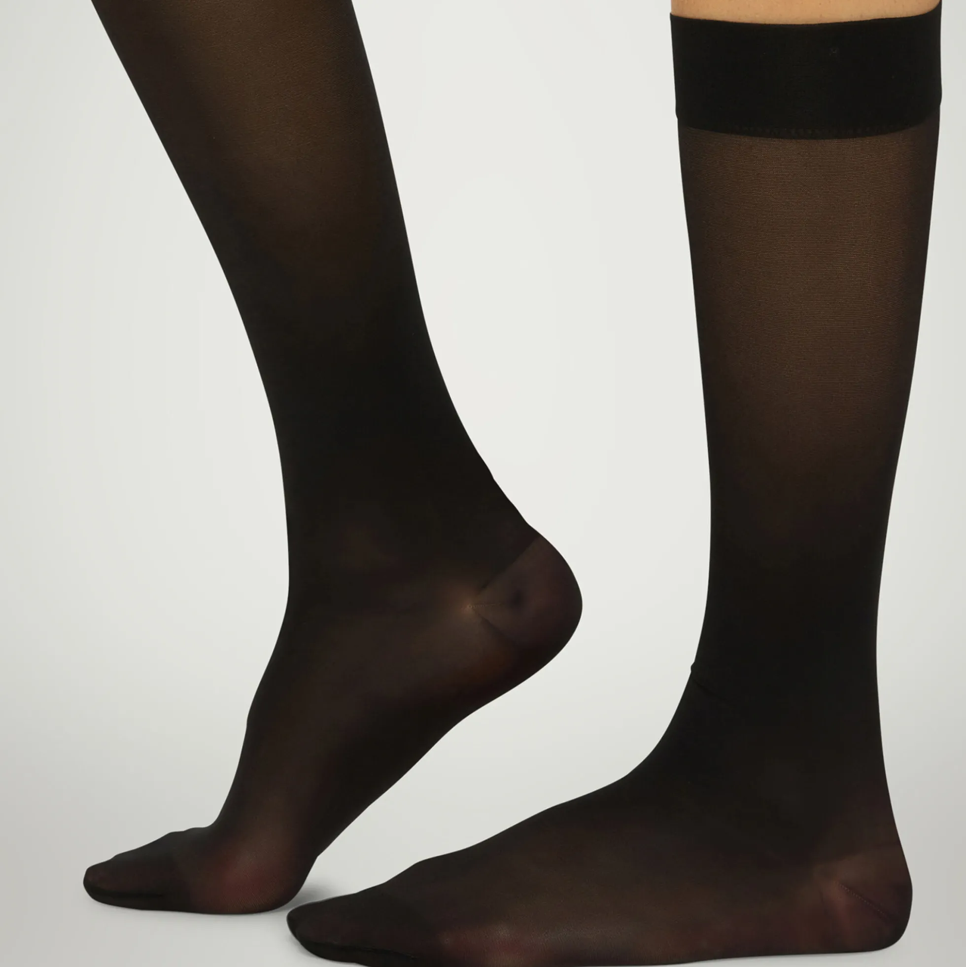 Pure Energy 30 Leg Vitalizer, black