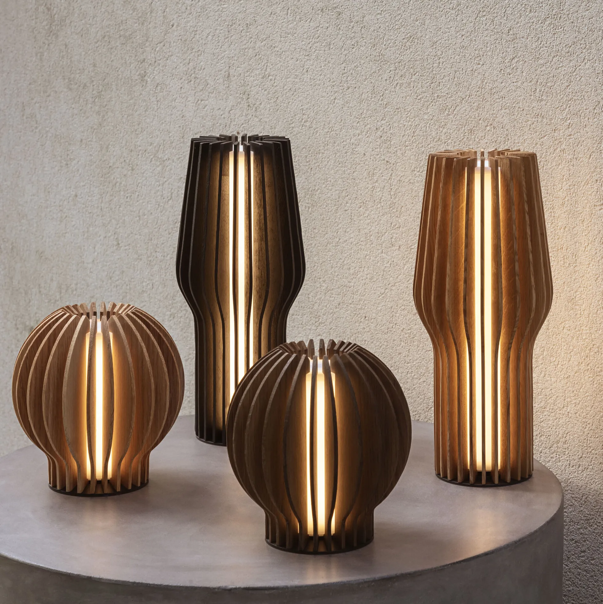 Radiant rund LED lampe, oak