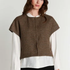 7898RDFNewHika vest, chocolat