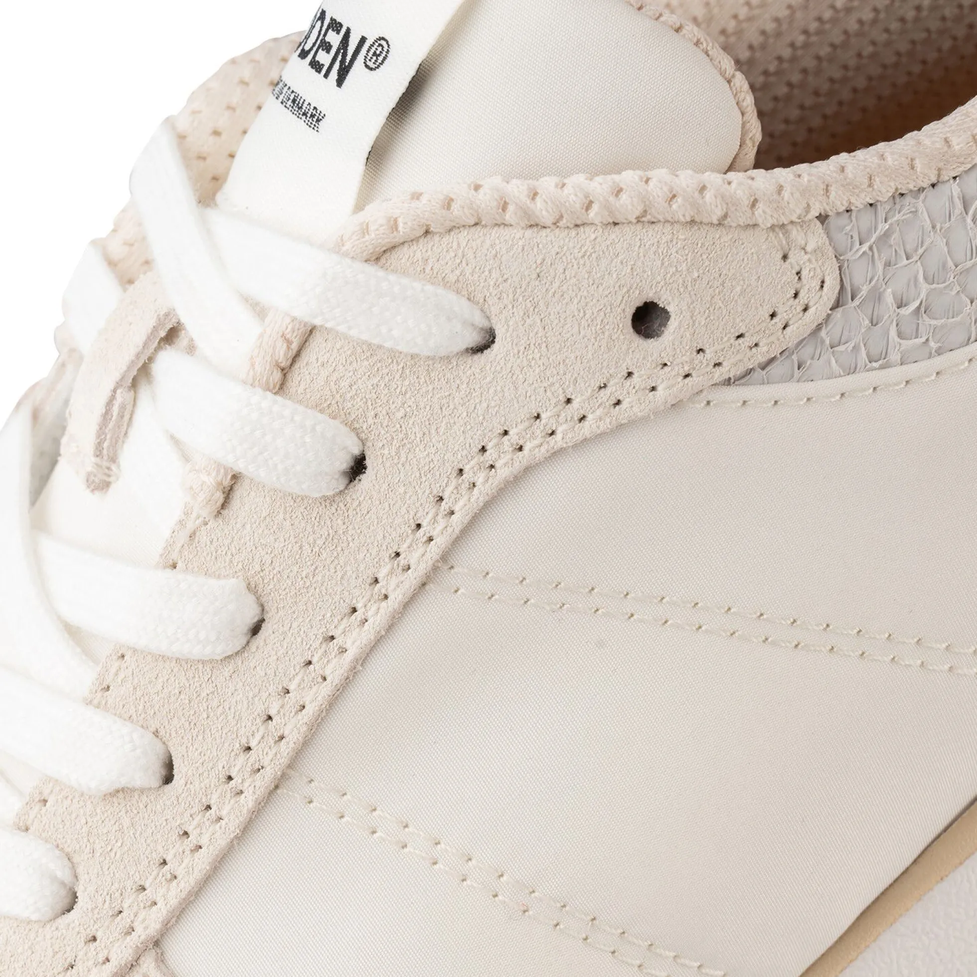 Ronja, whisper white